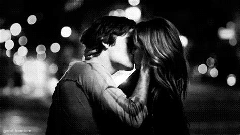 kissing couple gif|Romantic Kiss Couple In Love GIF